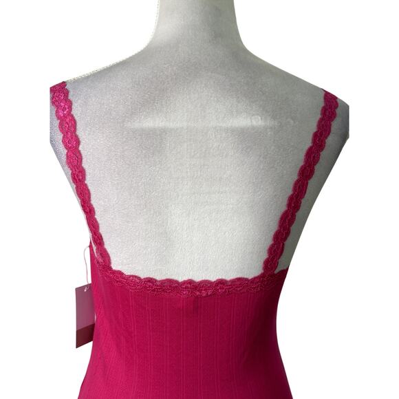 BP Crop Top Sleeveless Ribbed Material Lace Straps Eye Catching Hot Pink W S NWT - Picture 5 of 9